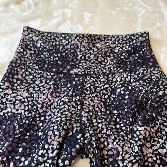 Balance Collection cropped legging - Picture 3 of 7